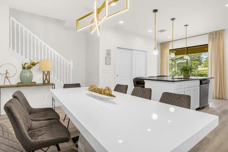 Bedrooms5.5 BathroomsWindsorWestside 8973 RS, Osceola