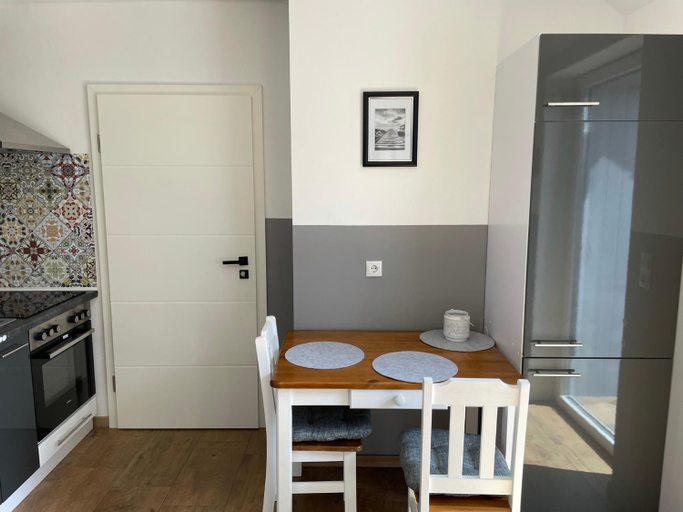 Others 5, Jahn Apartments, Cloppenburg