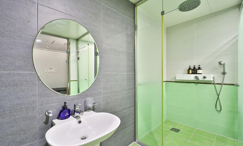 Bathroom 4, Seomyeon Busan IB Hotel, Busanjin