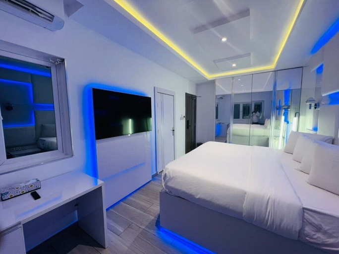 Bedroom 5, DREAMS BY DV8, Surulere