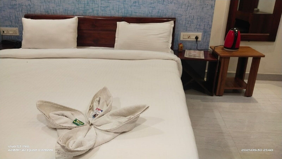 Bedroom 2, Hotel Grand Palace and Banquet, Jalpaiguri