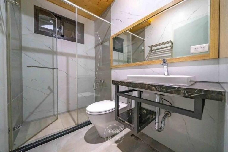 Bathroom 4, Near River Homestay, Hualien