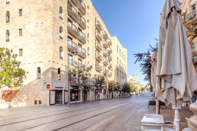 Exterior & Views, Capsule Inn