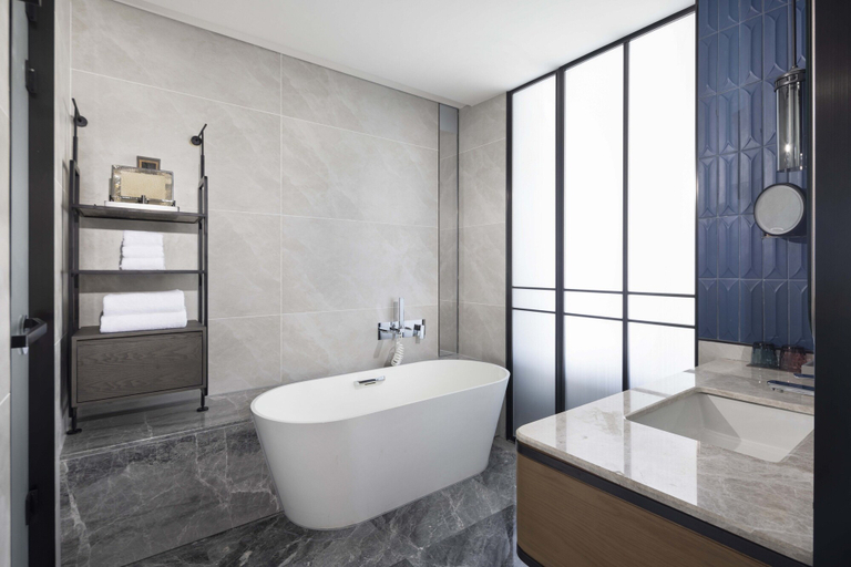 Bathroom 5, Sheraton Pujiang, Jinhua