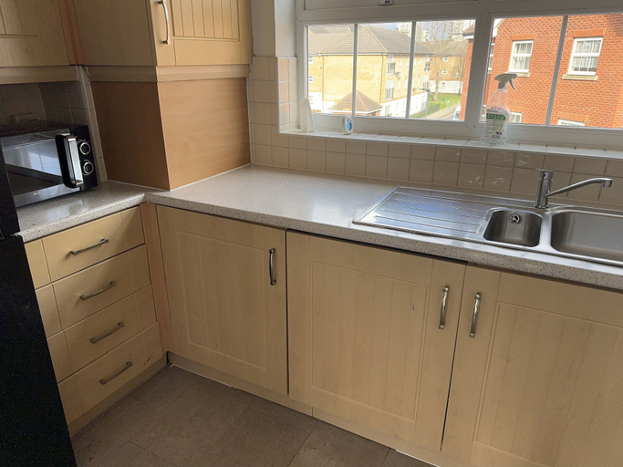 Others 4, Havana 2 bed Apartment in london, London