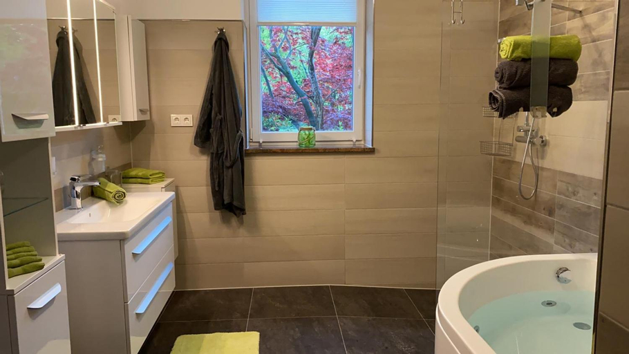 Bathroom 4