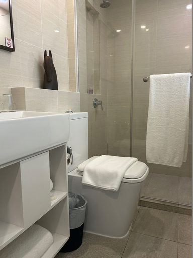 Bathroom 17
