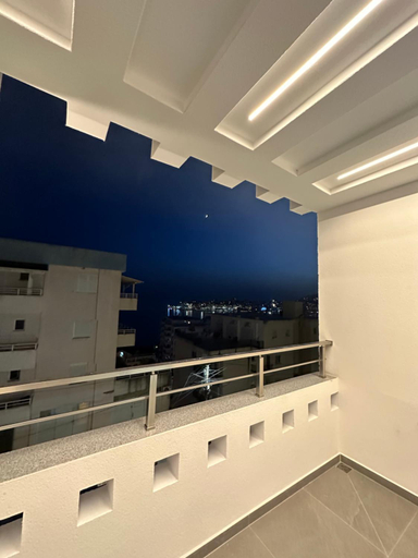 Others 5, Villa Idrizi, Sarandës