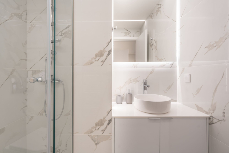 Others 4, Exclusive and Deluxe Apartment in Athens, Attica