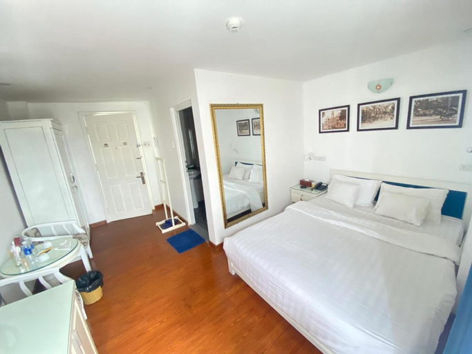 Bedroom 6