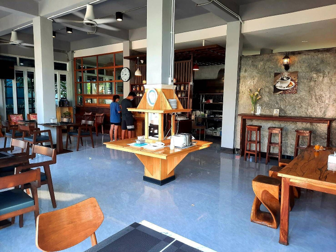 Food & Drinks 5, Koh Larn Riviera, Pattaya