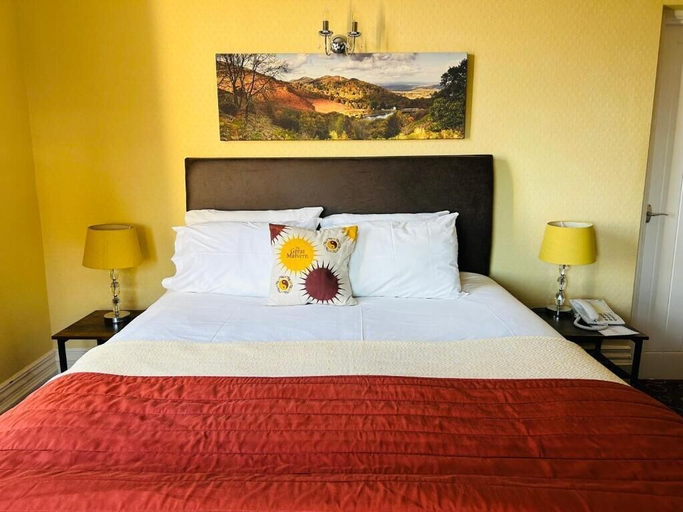 Bedroom 2, Great Malvern Hotel, Worcestershire