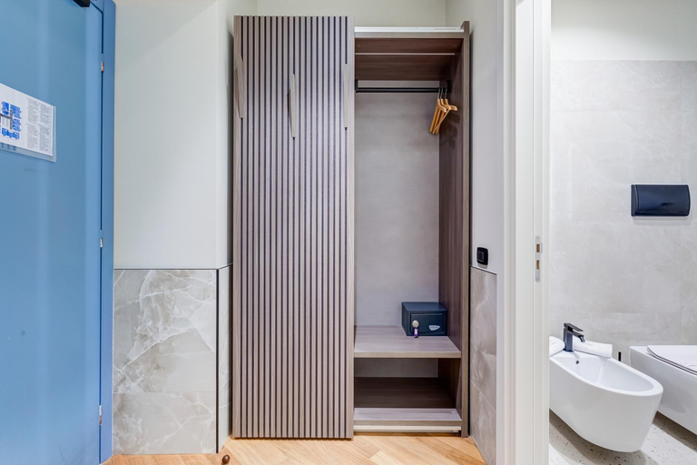 Bathroom 4, Best Western Hotel Plaza, Napoli