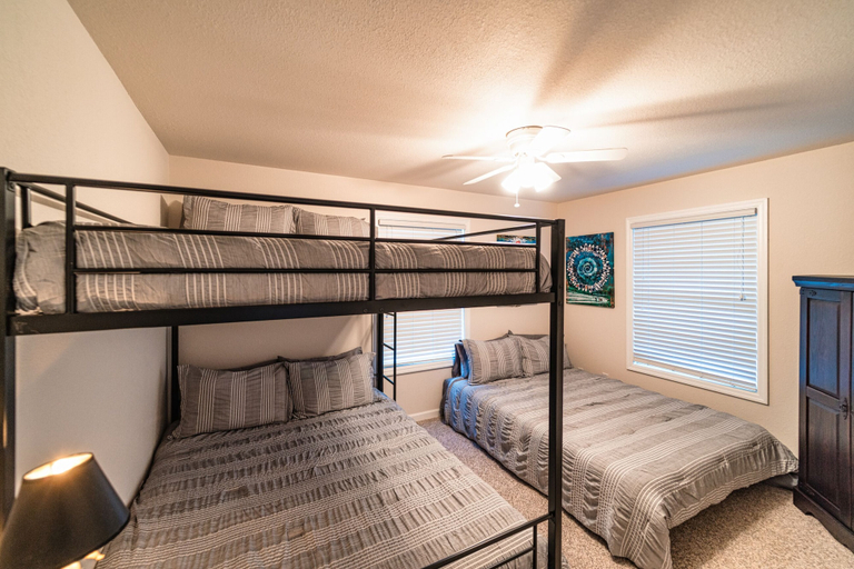 Bedroom 4, Lake Escape, Camden