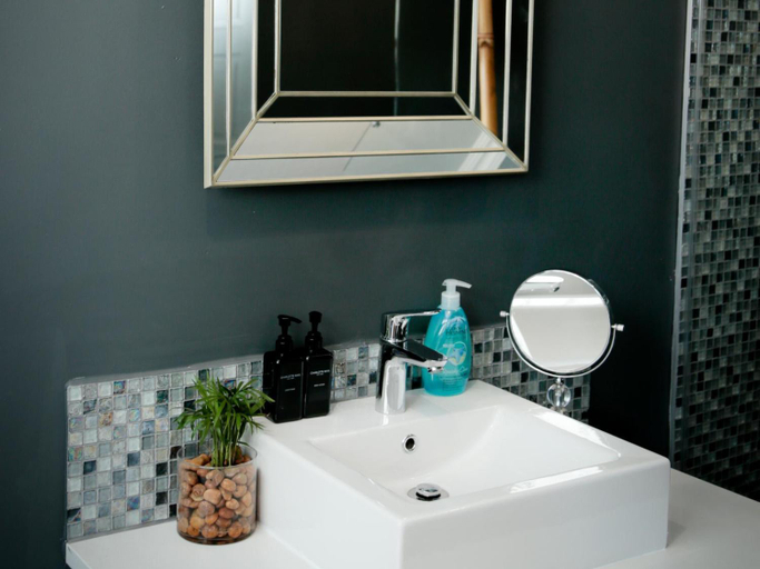 Bathroom 3, Mogi Boutique Hotel, Lobamba
