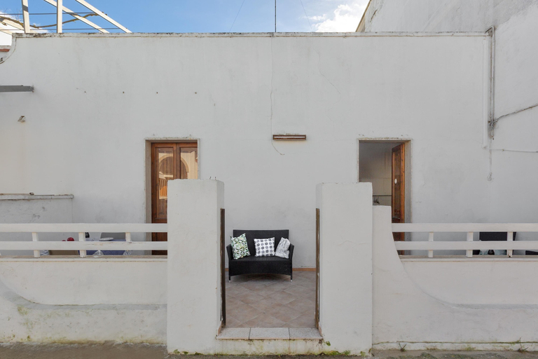 Property entrance, 3681 Casakore by Barbarhouse, Lecce