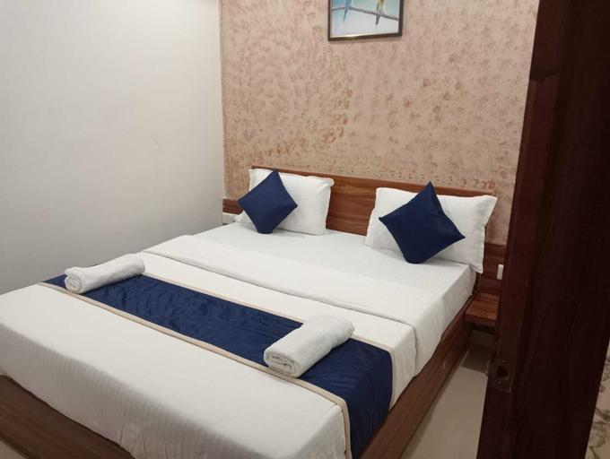 Bedroom 2, Hotel Royal Gold, Mahesana