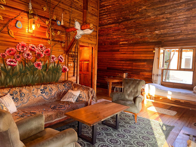 Others 3, Aynştayn Chalet, İznik