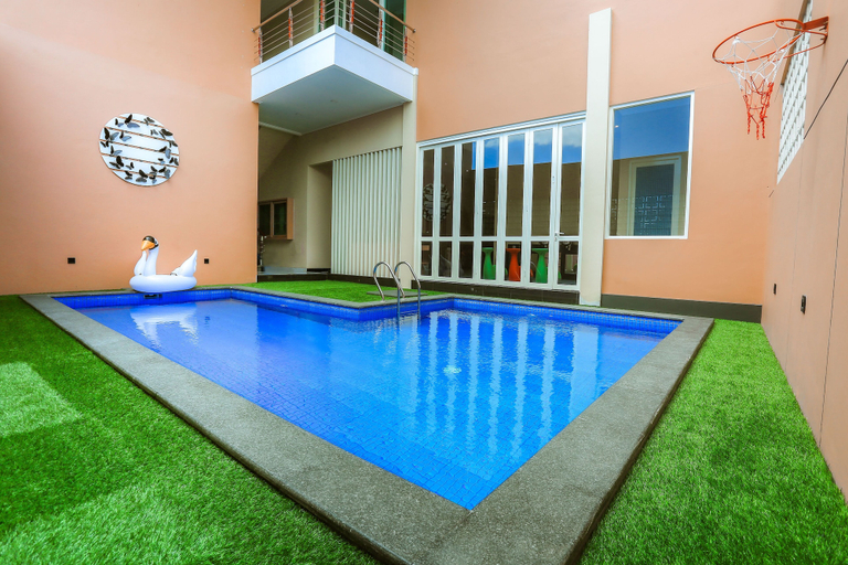 Sport & Beauty 2, The Horizontal Hotel Pacitan, Pacitan