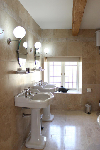 Bathroom 3, Rafters at Riverside House Hotel, Derbyshire