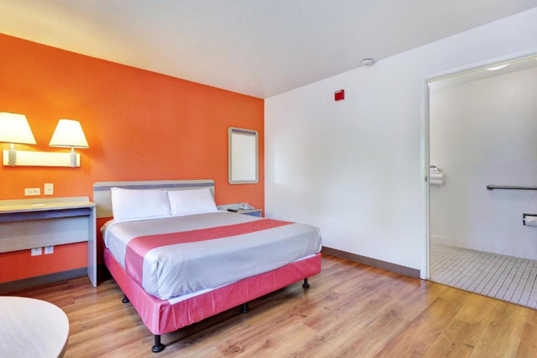 Bedroom 3, Motel 6 Rohnert Park, Sonoma