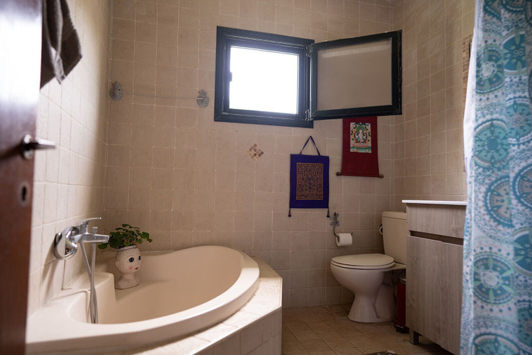 Bathroom, Loveneel Sea Galilee Retreat by SeaNRent
