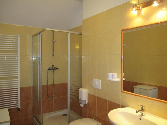 Bathroom 3, Klinika Mlodosci Medical SPA, Lubań
