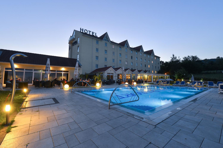 Swimming Pool 5