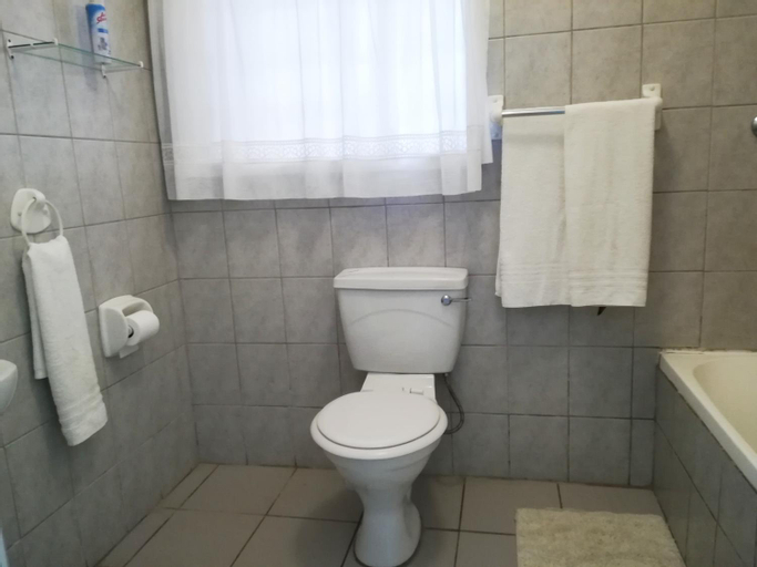 Bedroom 3, Rockview Guest House, Ugu