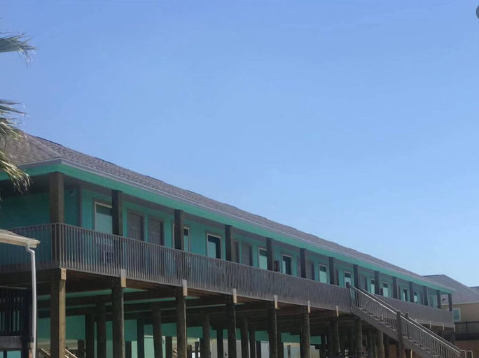 Exterior & Views, The 409 Bolivar Beach Hotel, Galveston
