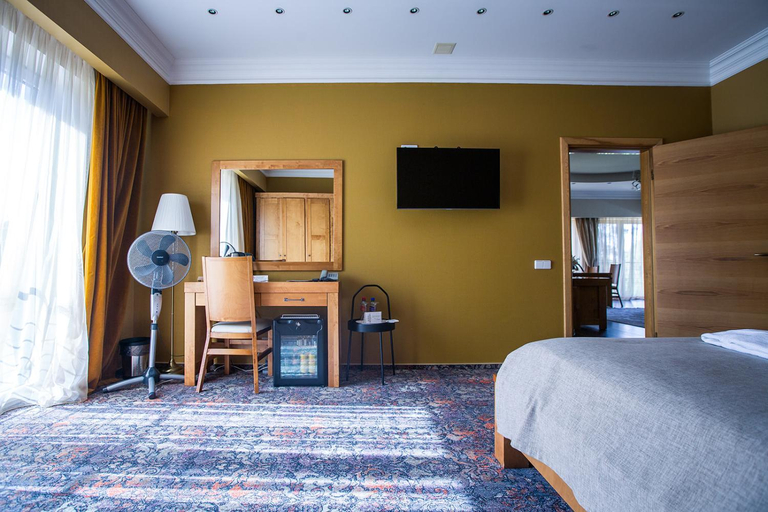 Bedroom 2, Baltvilla Hotel, Riga