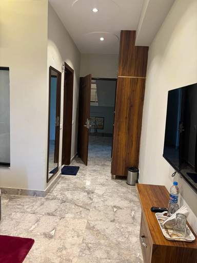 Others 4, Siswan View Hotel, Sahibzada Ajit Singh Nagar
