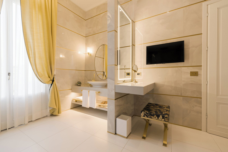 Bathroom 20