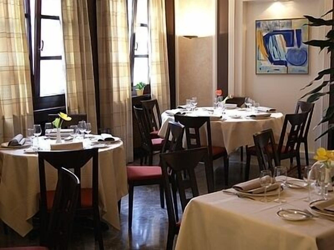 Food & Drinks 4, Hotel Acacia, Esch-sur-Alzette