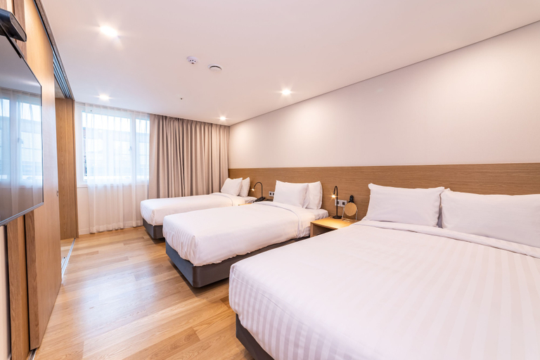 Bedroom 3, New Seoul Hotel, Jung