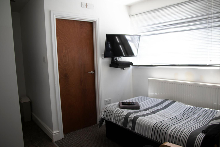 Others 3, Bursar Street 21, Lincolnshire