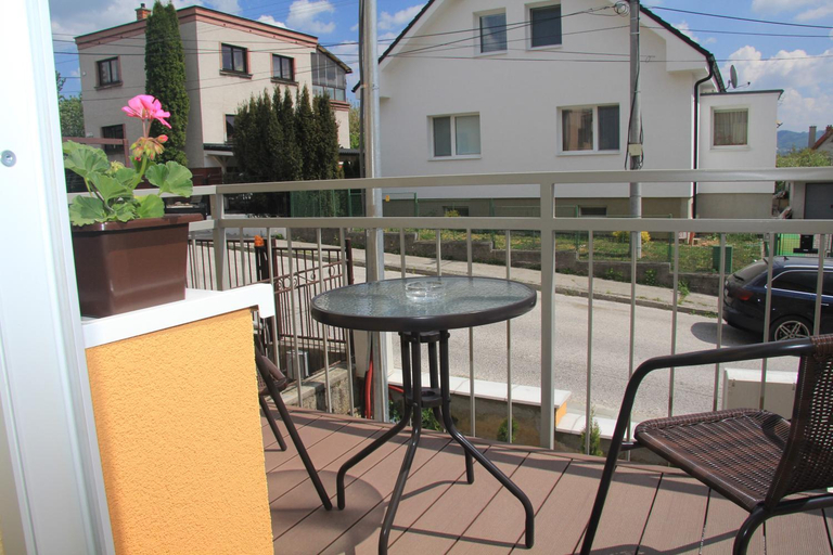 Others 3, Apartmany Hujer 2, Prievidza