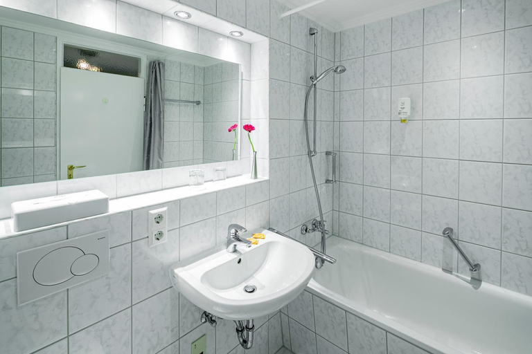 Bathroom 3, Top Appartements Roth am Strande, Nordfriesland