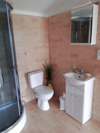 Others 5, U Gorala Tadzia, Nowy Sącz