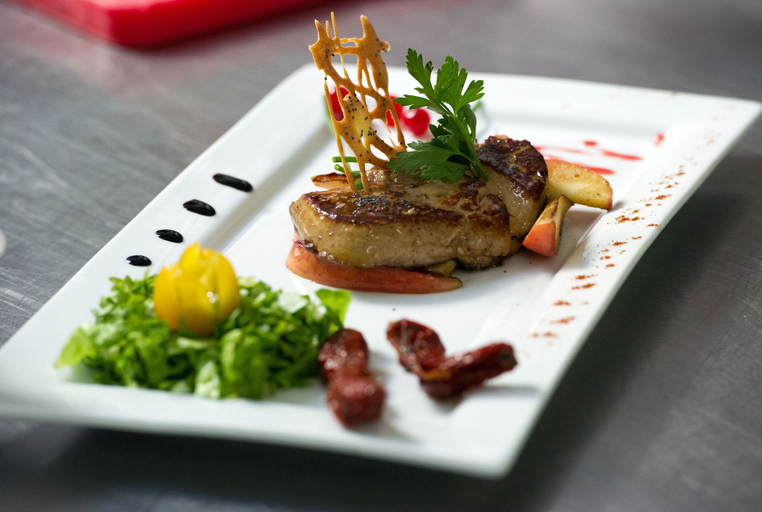 Food & Drinks 5, Logis Hotel Le Val De Vence, Ardennes