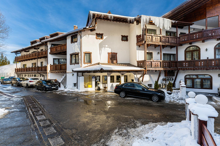 Others 4, Vila Miorita, Brasov