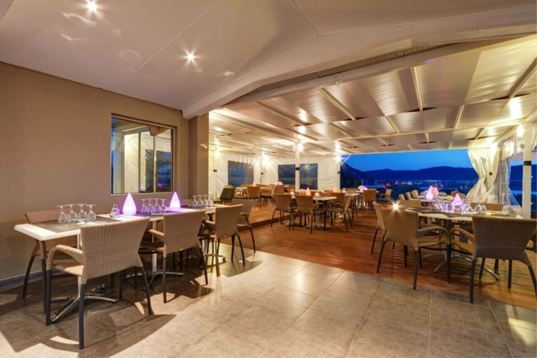 Food & Drinks 4, Hotel Carre Noir, Corse-du-Sud