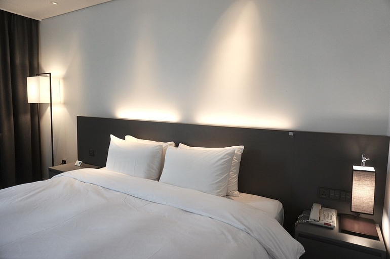 Bedroom 3, Sky View Hotel, Masan