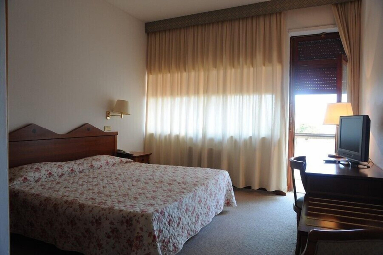 Bedroom 3, hotel michelangelo, Siena