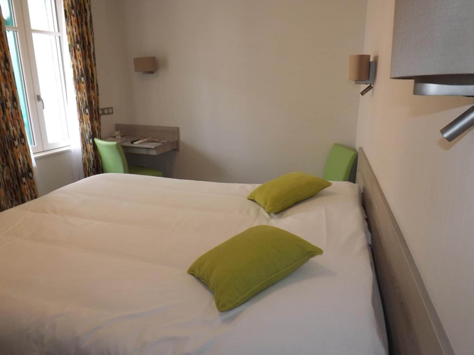 Bedroom 2, オテル レストラン ル パルク, Allier