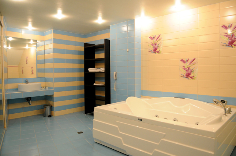Bathroom 5, Park Hotel Gardenia, Bansko