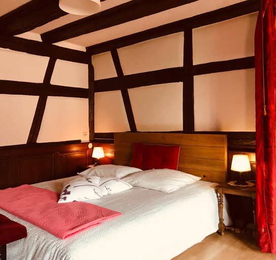 Bedroom 2, AUX DEUX CIGOGNES AMMERSCHWIHR, Haut-Rhin