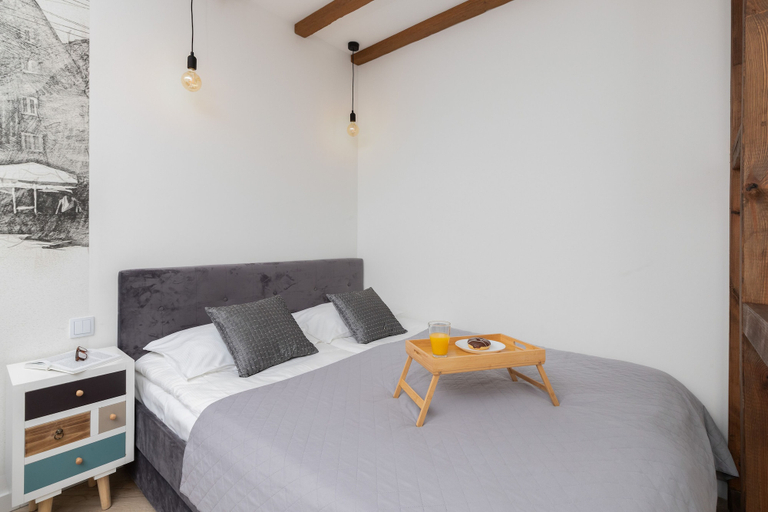 Bedroom 3, Aesthetic Deep Blue Studio by Renters, Gdańsk City