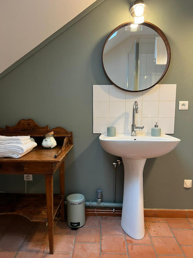 Bathroom 1, La maison d'Apremont, Cher