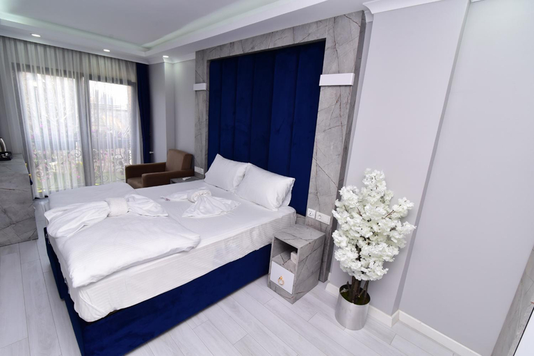Bedroom 2, LITTLE SOFIA HOTEL, Fatih